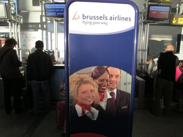 brussels airlines check in luggage